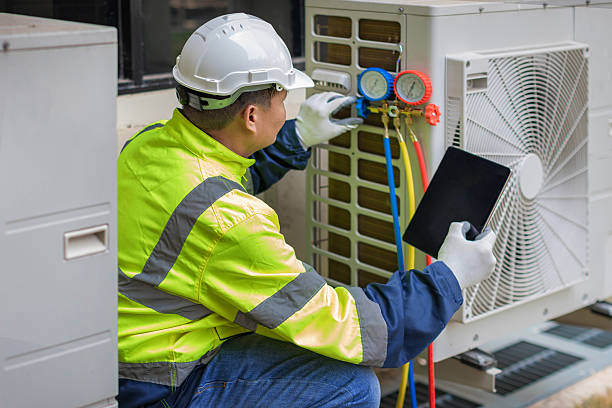 Professional Hvac Maintenance technician working in Plainfield, IL